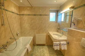 ホテル アルピナ テルメンホテルズ ガシュタイン