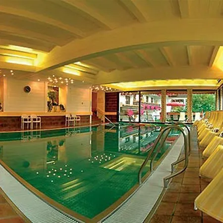 阿尔皮纳酒店 - 加施泰因浴场酒店 酒店 4*